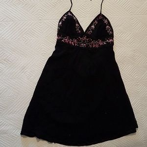 gorgeous beaded halter top 100% silk size 8